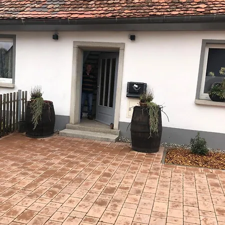 Mit Wifi Und 2 Schlafzimmern Apartment Ipsheim